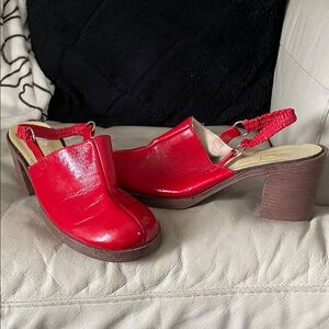 Vintage 60s Red patent leather Women’s Slingback Block Heel Mules